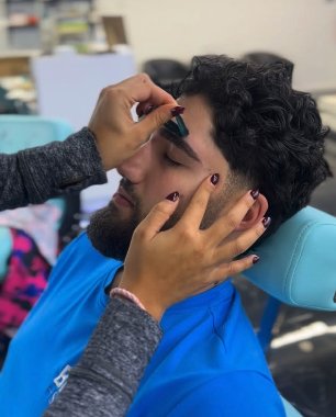 Eyebrow threading