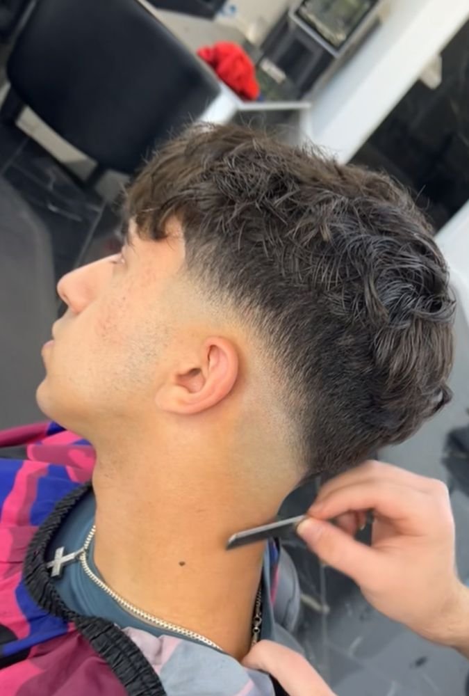 Razor fade side